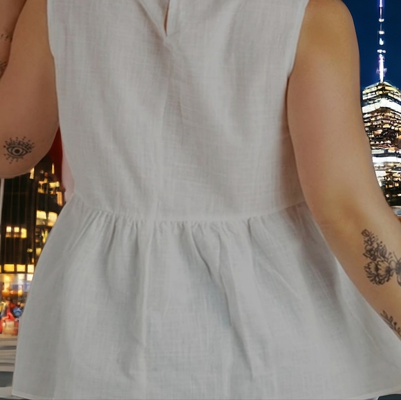 New! Embroidery chiffon sleevesles blouse - Picture 7 of 8